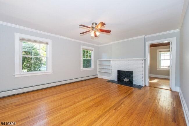 267 Park St in Montclair, NJ - Building Photo - Building Photo