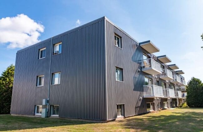 Lewis Court Apartments