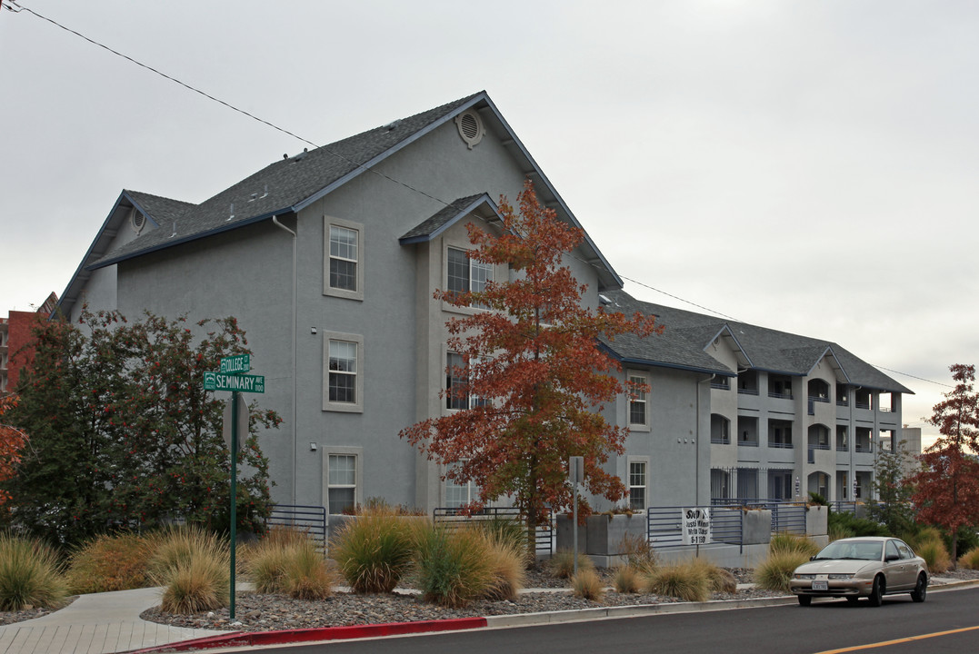 College Courtyard Apartments in Reno, NV - Building Photo