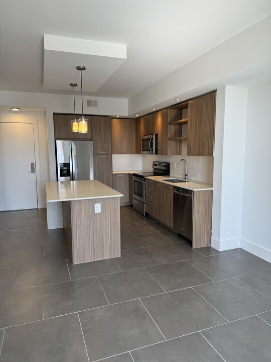 119 NE 20th St, Unit A1 in Miami, FL - Building Photo