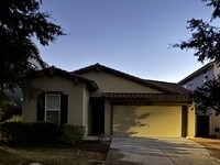 3339 E Comstock Dr in Gilbert, AZ - Building Photo - Building Photo