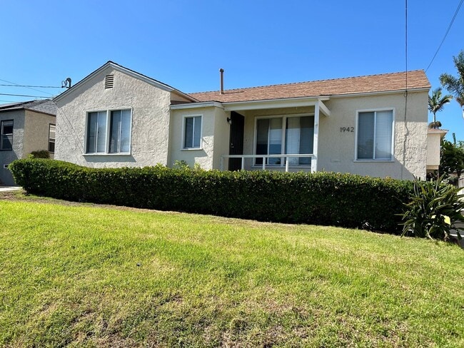 property at 1942 Diamond St