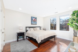 4 Harvest Dr, Unit 107 in North Andover, MA - Foto de edificio - Building Photo