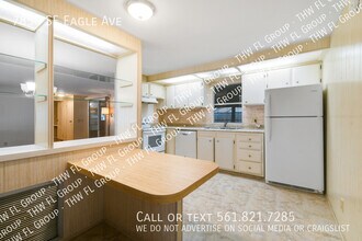 7850 SE Eagle Ave in Hobe Sound, FL - Building Photo - Building Photo
