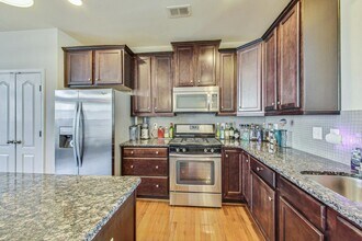 2814 Shearwater Ln in Frederick, MD - Building Photo - Building Photo