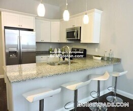 10 Merrymount Rd in Quincy, MA - Building Photo - Building Photo