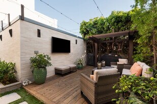 330 28th St in Hermosa Beach, CA - Building Photo