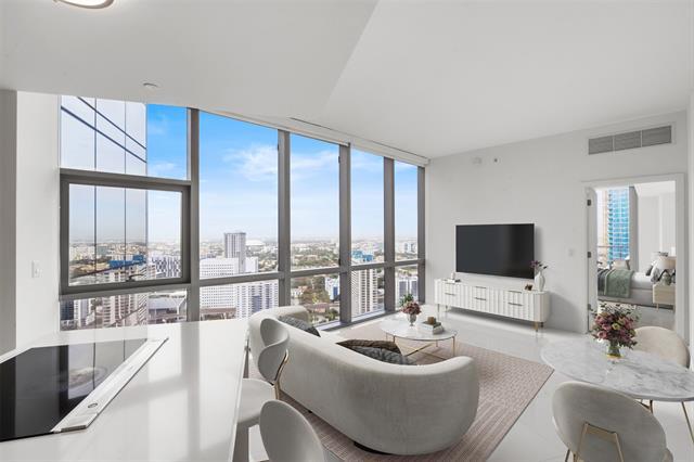 851 NE 1st Ave, Unit 3202 in Miami, FL - Foto de edificio - Building Photo