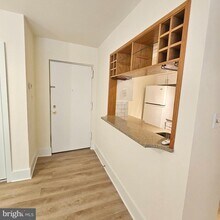5821 Royal Ridge Dr in Springfield, VA - Building Photo - Building Photo