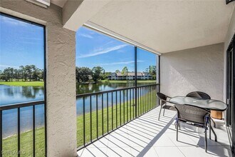 460 Fox Haven Dr in Naples, FL - Building Photo - Building Photo