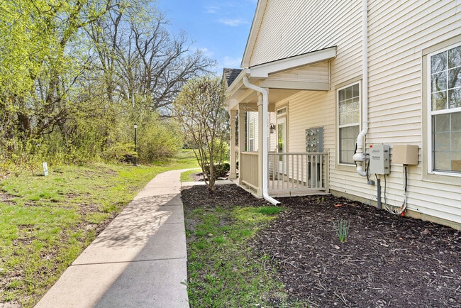 712 Morris Ct in Lakemoor, IL - Building Photo - Building Photo