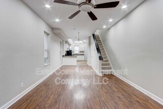 2106 N Pulaski St in Baltimore, MD - Building Photo - Building Photo