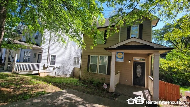 property at 37 Montgomery St NE