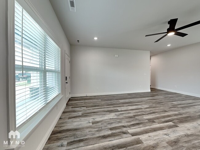 1041 Pebble Pass in Centerton, AR - Building Photo - Building Photo
