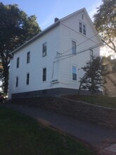 161 Jubilee St in New Britain, CT - Foto de edificio - Building Photo