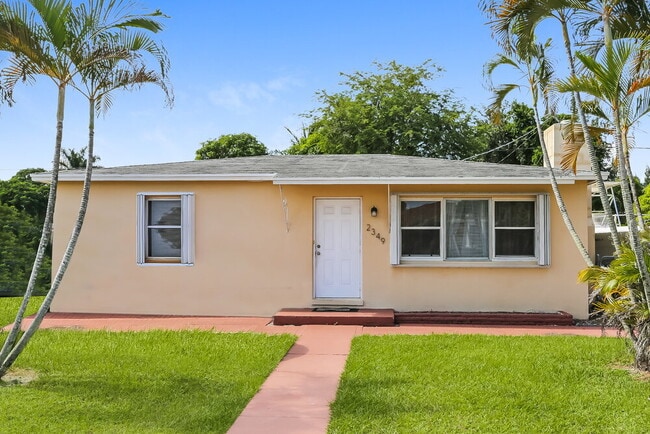 property at 2349 Redwood Rd