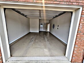 2518 Castle Gate Blvd in Decatur, AL - Foto de edificio - Building Photo