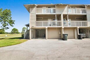 13414 Valerie Dr in Pensacola, FL - Building Photo