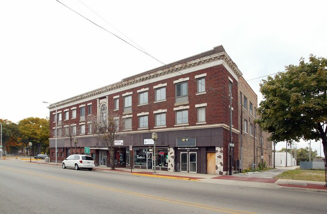 Sid's Tower in Muskegon, MI - Building Photo - Building Photo
