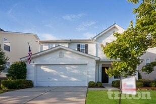 13809 Riding Hill Ave in Charlotte, NC - Building Photo