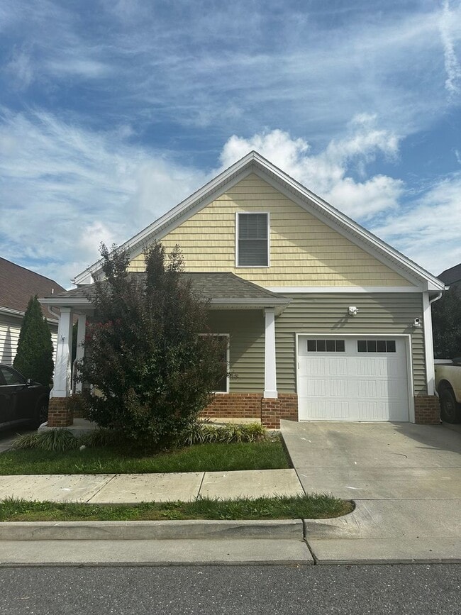 property at 2665 Greenport Dr