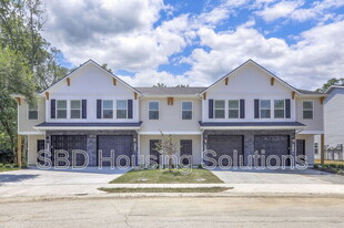 9035 E 85th Pl in Raytown, MO - Building Photo