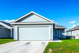 13915 Bull Cv in San Antonio, TX - Building Photo