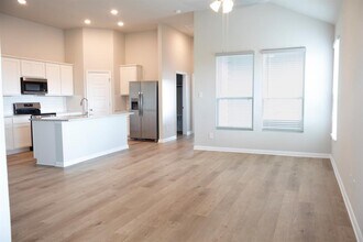 247 Schrader Dr in Buda, TX - Building Photo - Building Photo