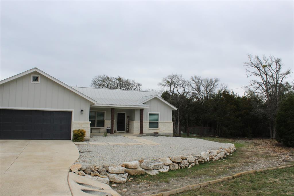 424 Lets Roll Dr in Fischer, TX - Building Photo