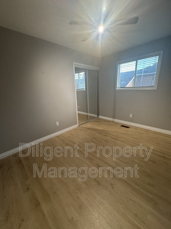 property at 1537 Ravenwood Dr