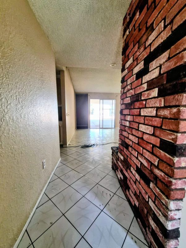 8834 Palmetto Ave in Fontana, CA - Building Photo - Building Photo