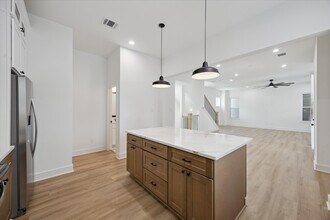 1631 Beall St in Houston, TX - Building Photo - Building Photo