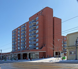 Woods Manor in Toronto, ON - Building Photo - Building Photo