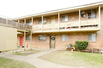 Lotus Square Apartments in Pasadena, TX - Building Photo - Building Photo