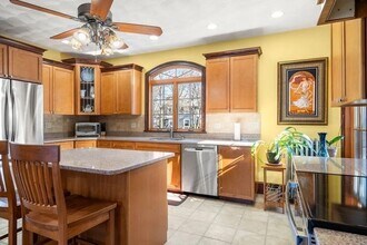 106 Grovers Ave-Unit -2 in Winthrop, MA - Building Photo - Building Photo