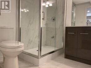 68 Drizzel Cres in Richmond Hill, ON - Building Photo - Building Photo