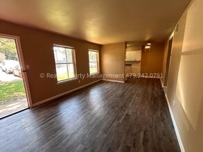 2301 S V St in Fort Smith, AR - Building Photo - Building Photo