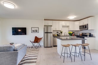 873 32nd Street in Oakland, CA - Building Photo - Building Photo