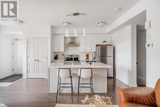 590 Compass St in Ottawa, ON - Building Photo - Building Photo