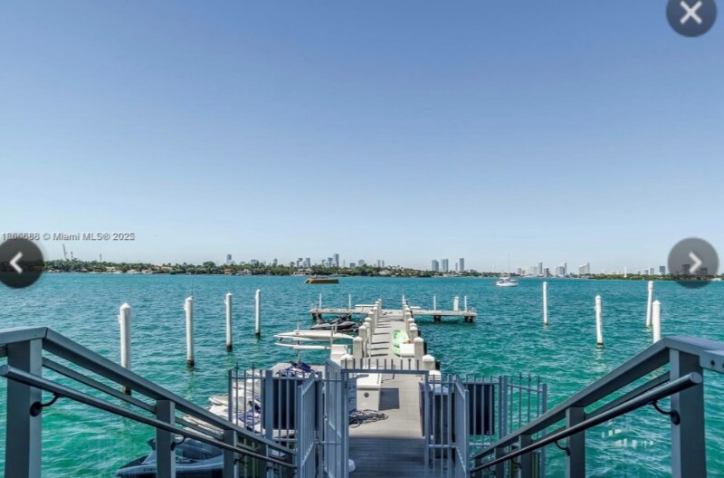 1000 West Dr in Miami Beach, FL - Building Photo