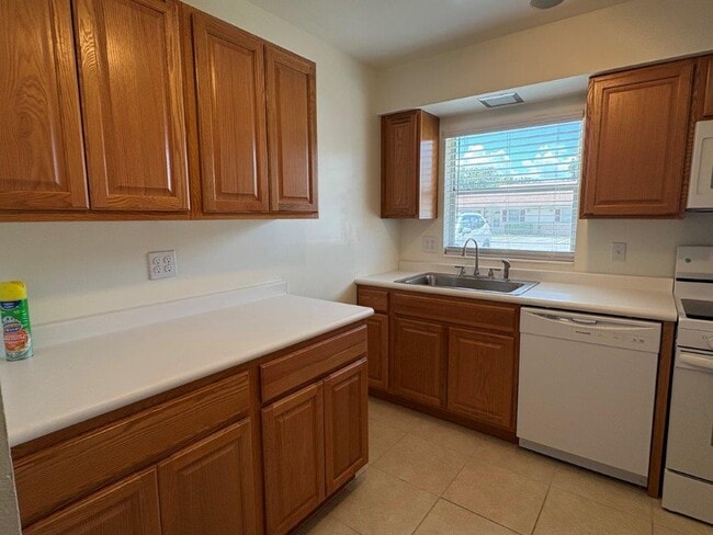property at 717 E Michigan Ave