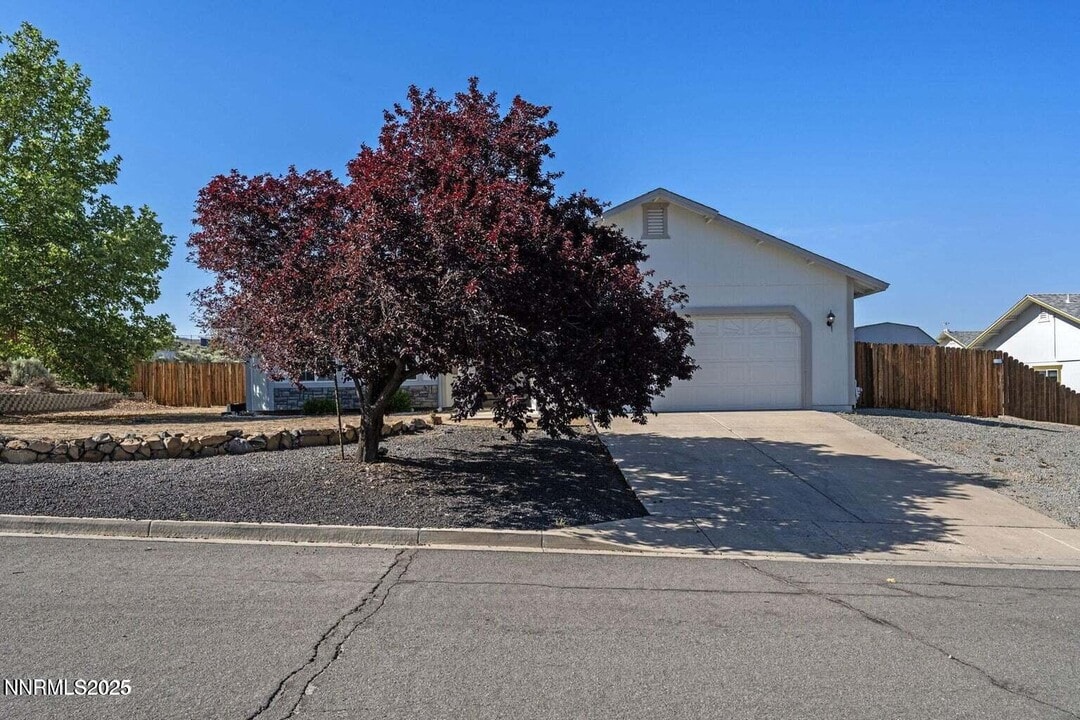 439 Beau Dr in Spanish Springs, NV - Building Photo