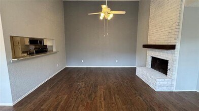 18919 Tupelo Ln in Dallas, TX - Building Photo - Building Photo
