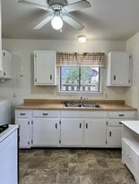 3122 Commander Dr in Louisville, KY - Building Photo