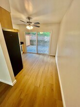 3840 Dove St in San Diego, CA - Building Photo - Building Photo