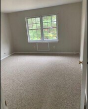 5 Wildwood Dr, Unit 22D in Wappingers Falls, NY - Foto de edificio - Building Photo