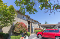 The Avenues Apartments in Seattle, WA - Building Photo - Building Photo