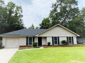 25 Davidson Ave in Savannah, GA - Building Photo