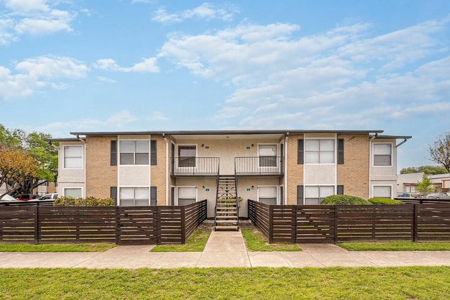 Cypress Edge in New Braunfels, TX - Foto de edificio - Building Photo