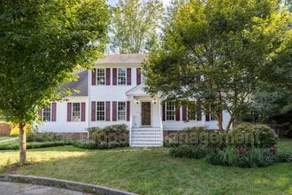 5200 Parrish Creek Dr in Midlothian, VA - Building Photo - Building Photo